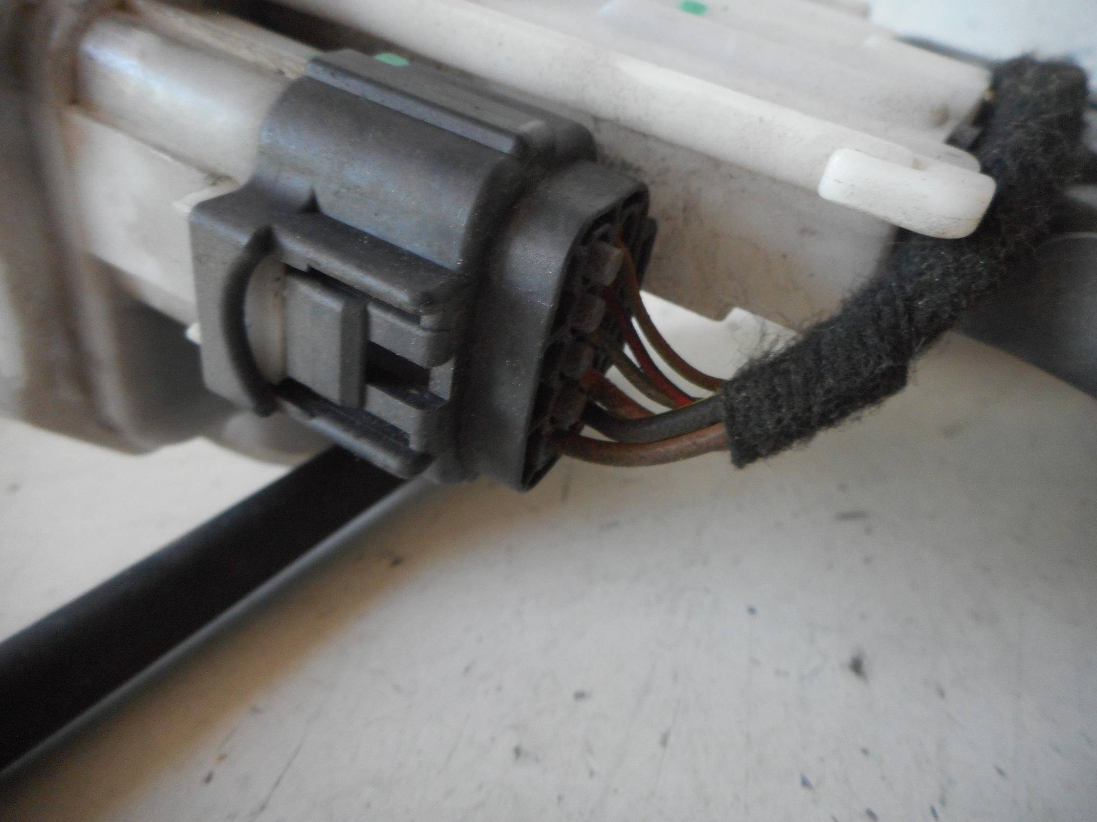 Serratura porta ant. dx.